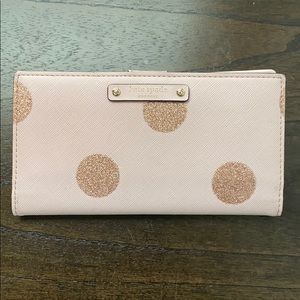 Authentic Kate Spade Wallet!! 💋💄